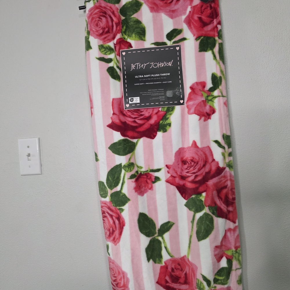 Betsey Johnson Rose Print Throw Blanket